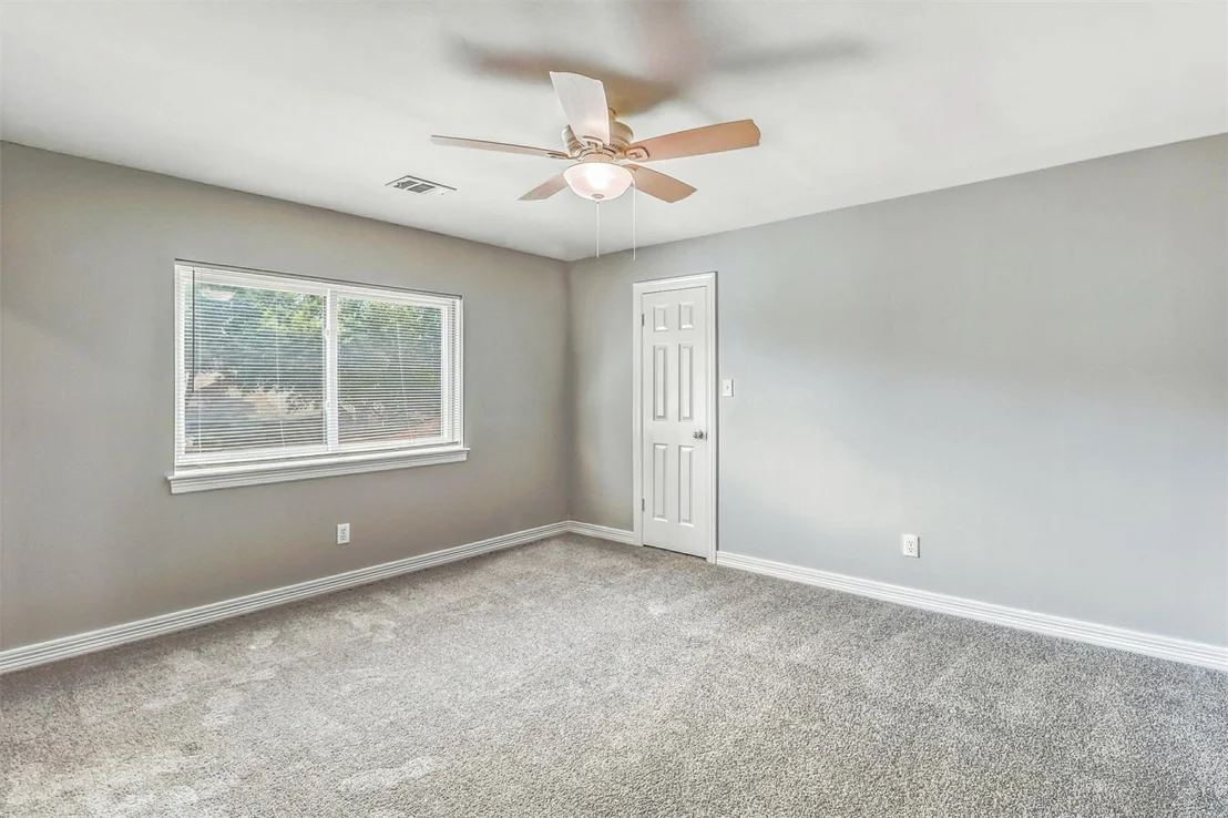 Photo of 24818 Lakebriar Drive