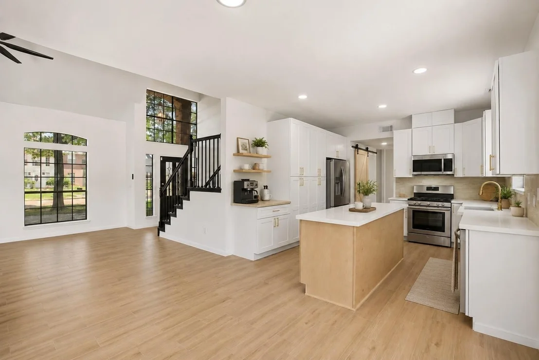Photo of 18319 Oakhampton Drive