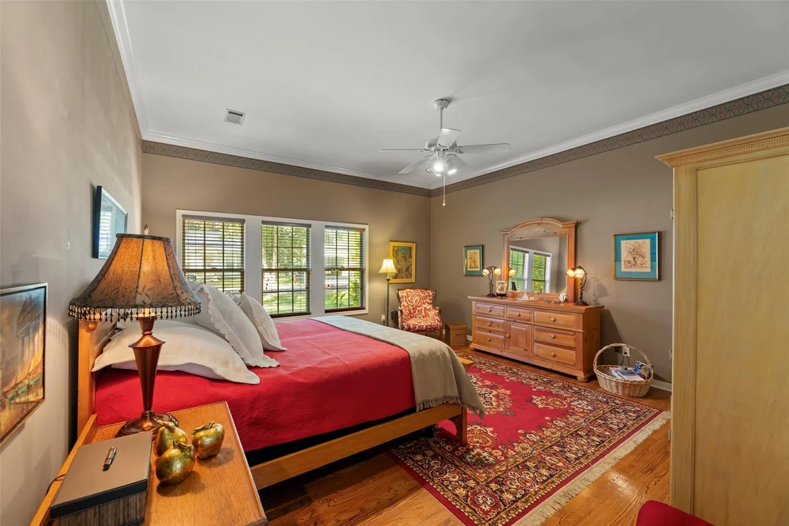 Photo of 815 Merry Lane
