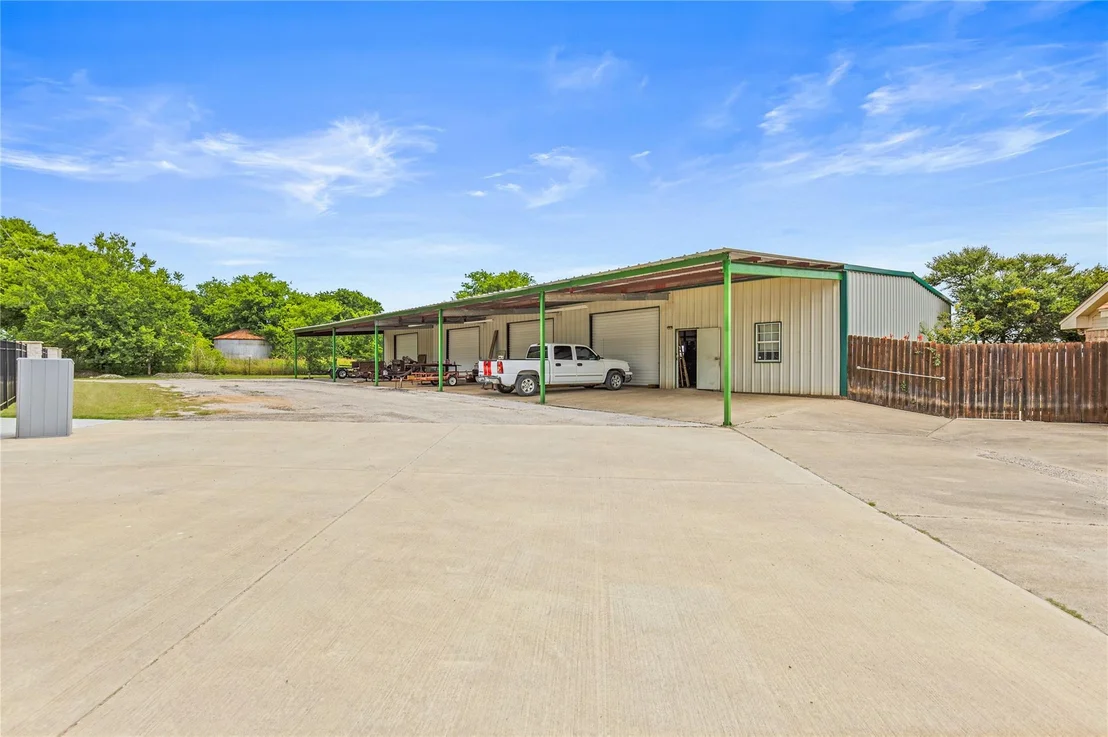 Photo of 414 County Road 437