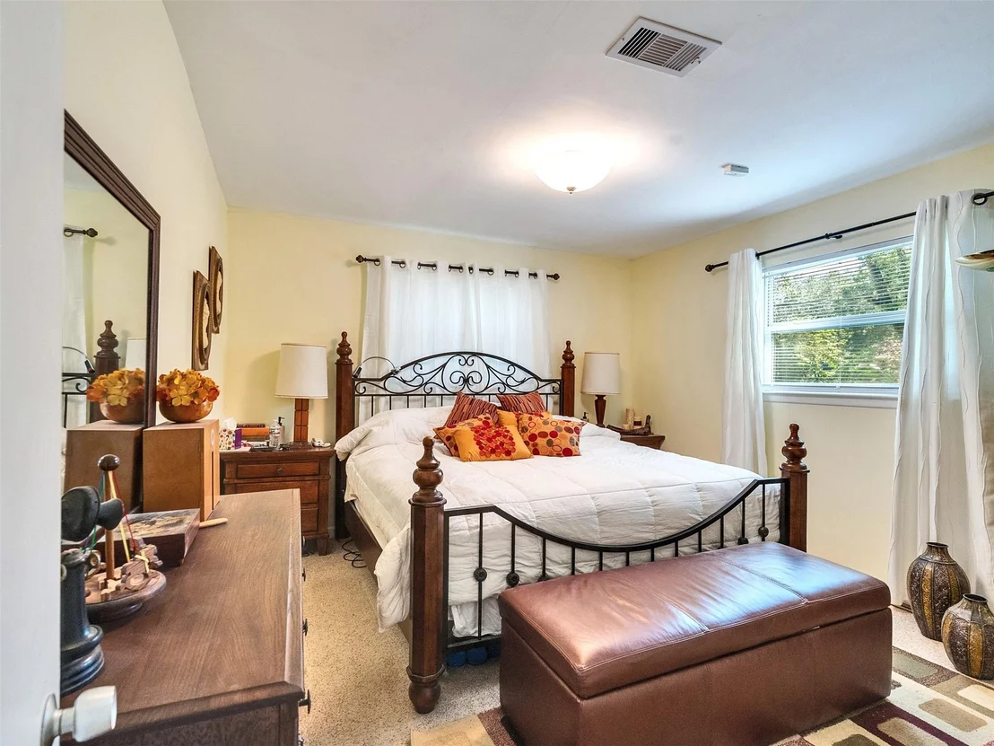 Photo of 176 Burchfield Drive