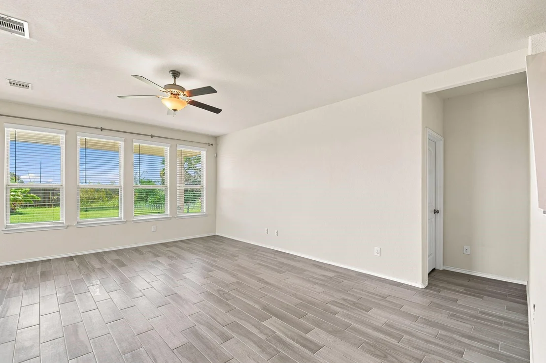 Photo of 693 Forest Bend Lane