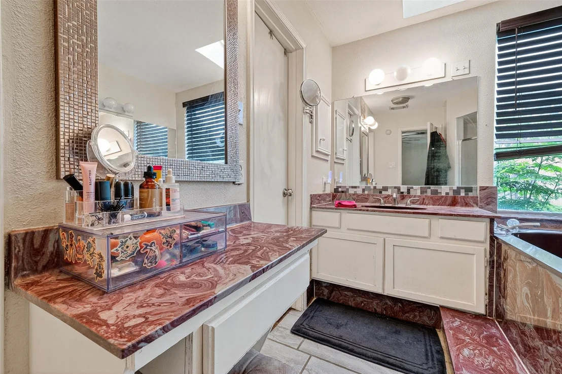 Photo of 1022 Apache Falls Drive