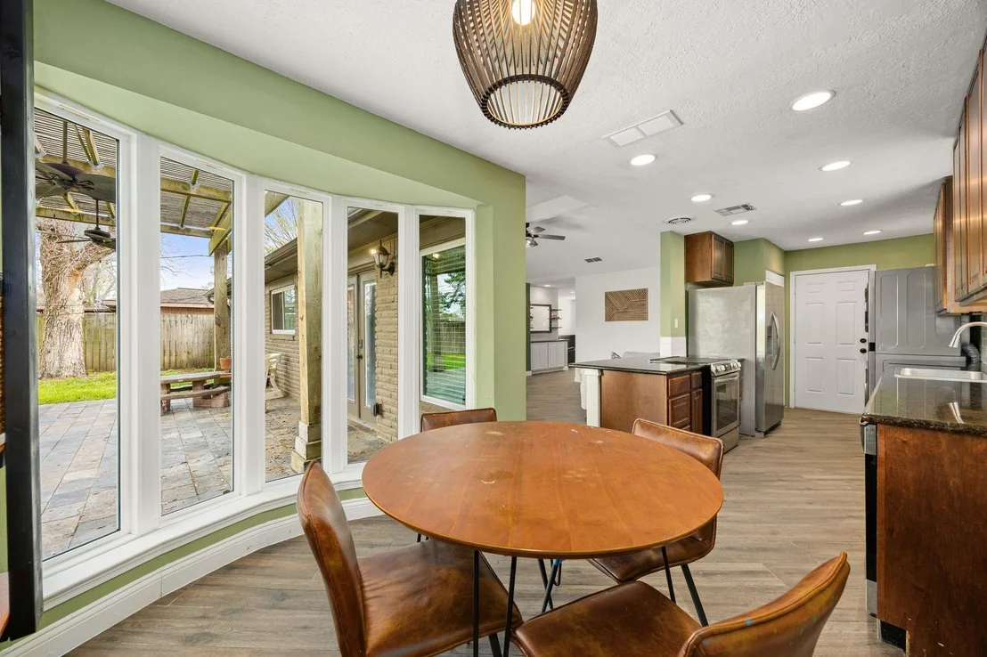Photo of 5934 Willowbend Boulevard