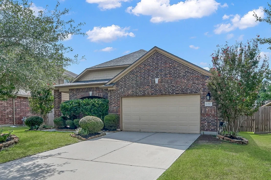 Photo of 21507 Lozar Drive