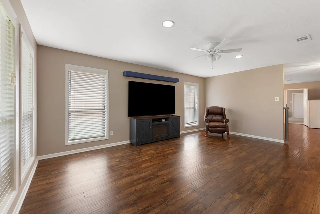 Photo of 2900 Broadmoor Drive