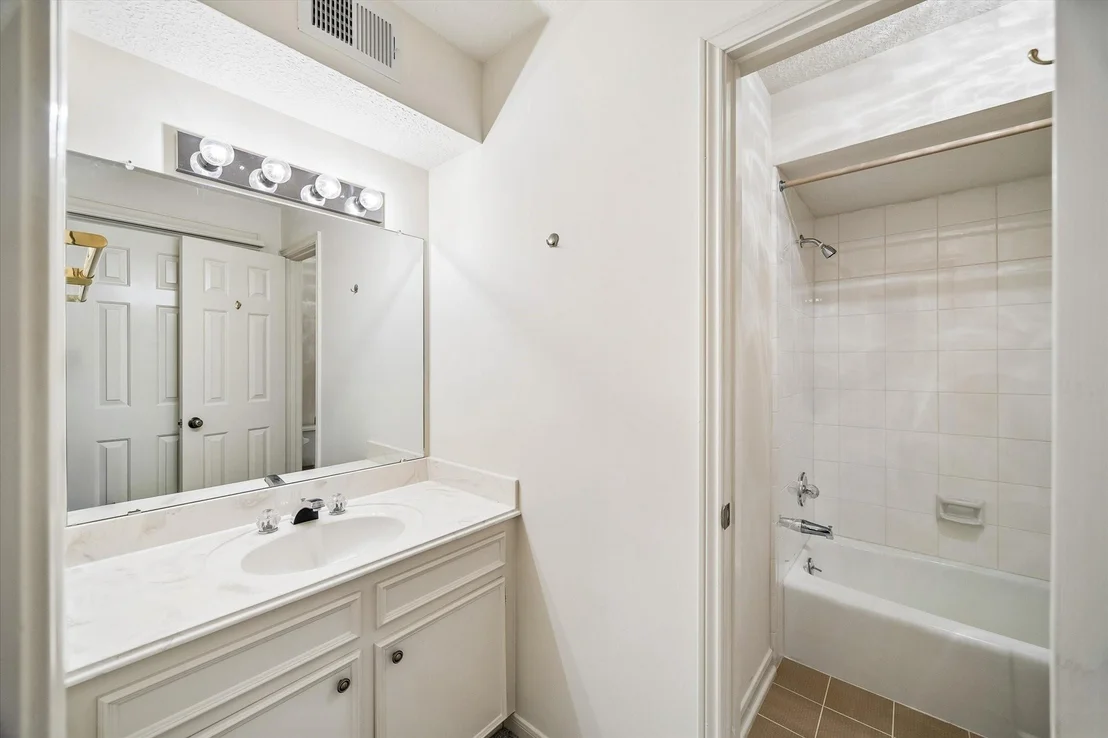 Photo of 3902 Holder Forest Drive