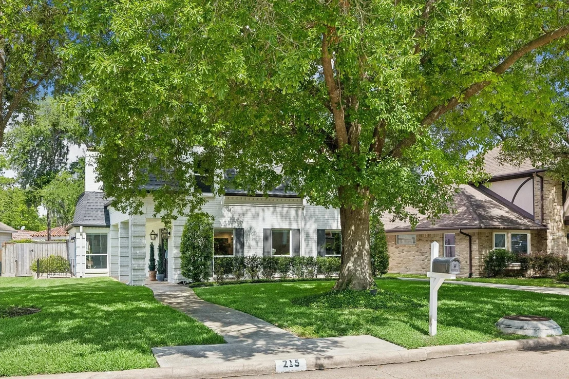 Photo of 215 Greenpark Drive