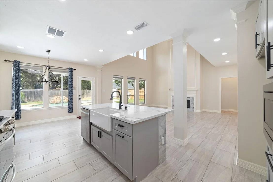 Photo of 6207 Suncrest Court