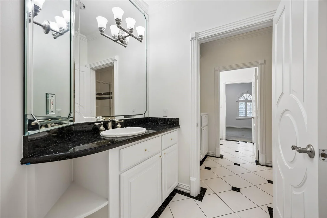 Photo of 9206 Westview Drive