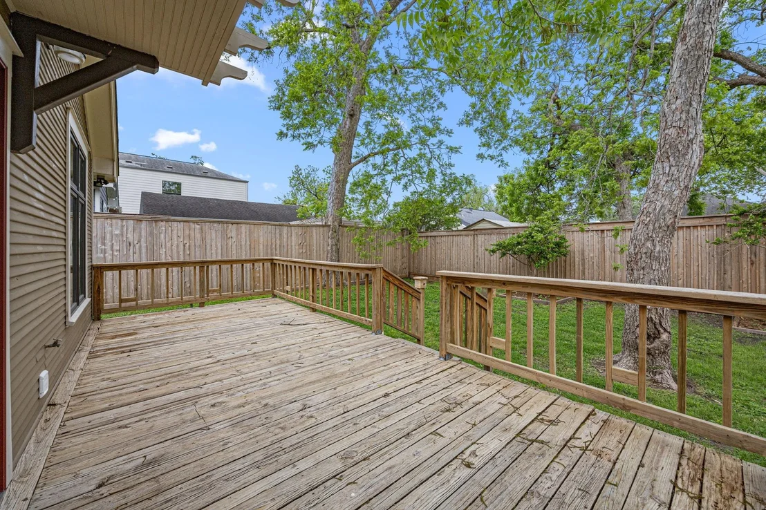 Photo of 1115 Adele Street
