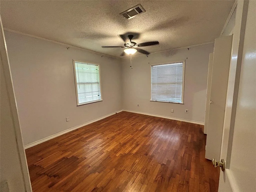 Photo of 1802 N Avenue Q