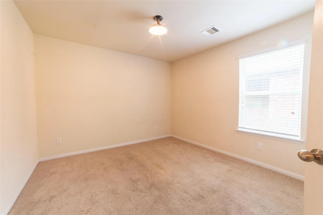 Photo of 10510 Chestnut Path Way