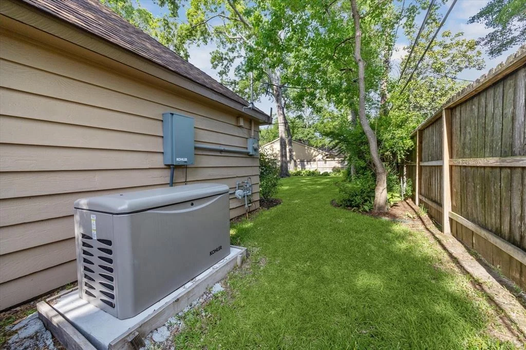 Photo of 13407 Pinerock Lane