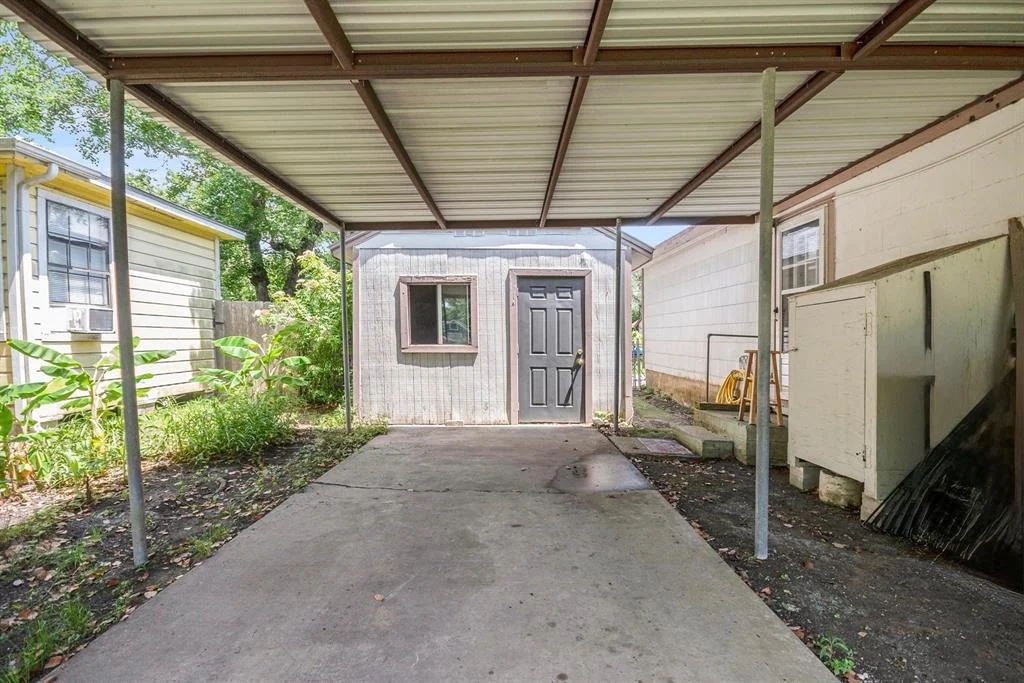 Photo of 1908 Oleander Drive