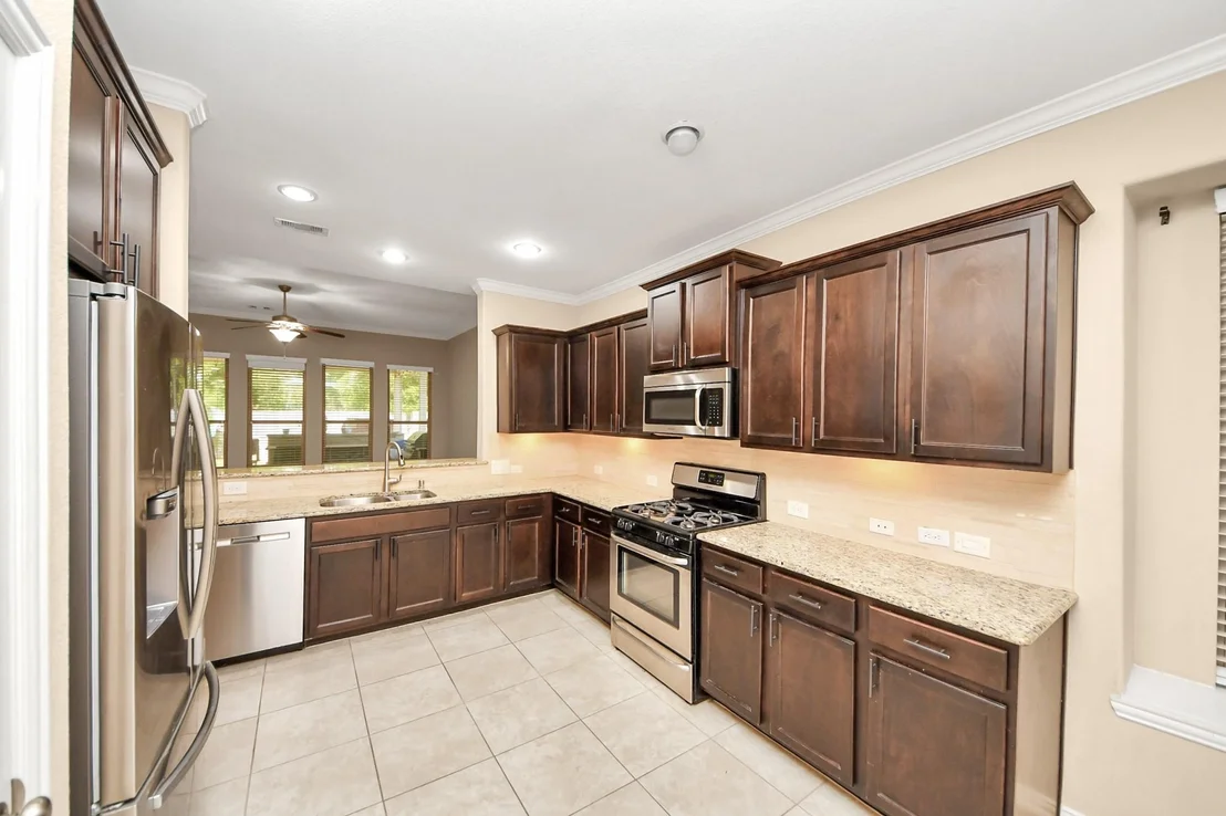 Photo of 8227 Broadleaf Avenue