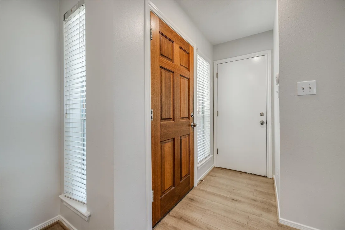 Photo of 1304 Robin Street