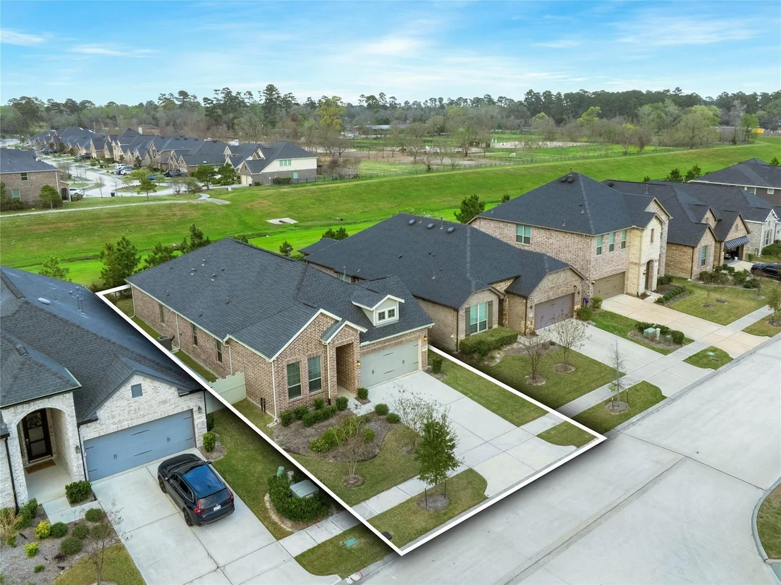 Photo of 10235 Bayou Oaks Drive