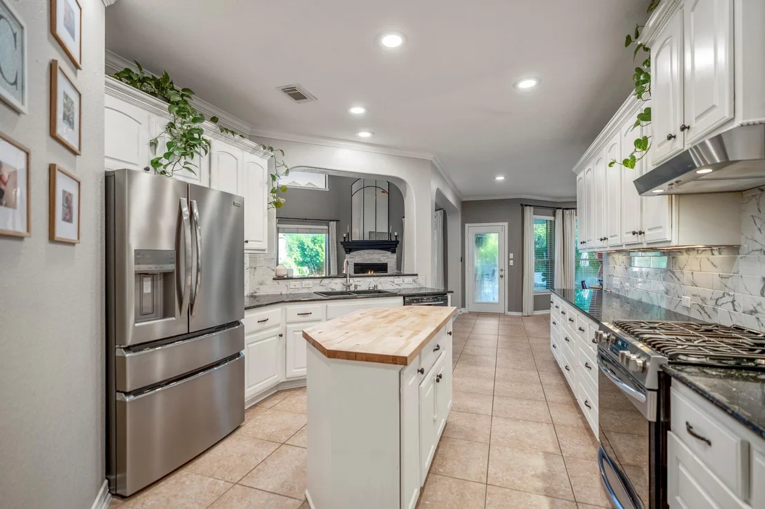 Photo of 1607 Noble Pointe Drive