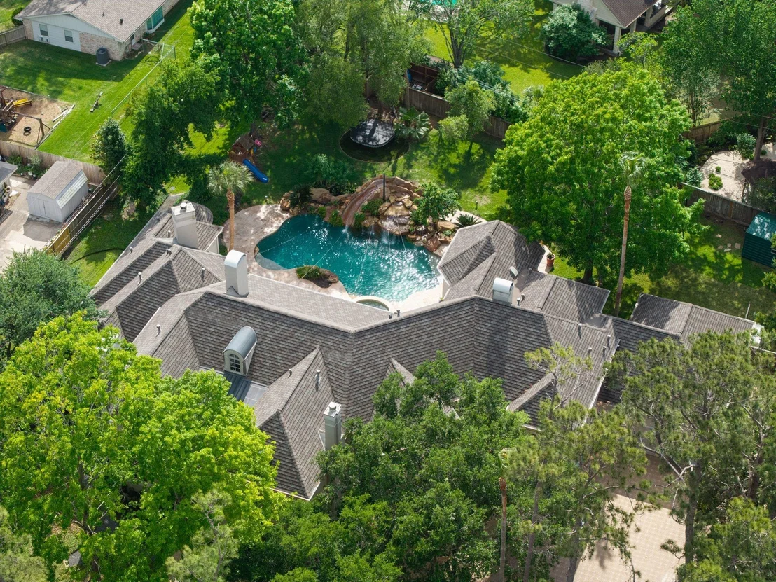 Photo of 835 Echo Lane