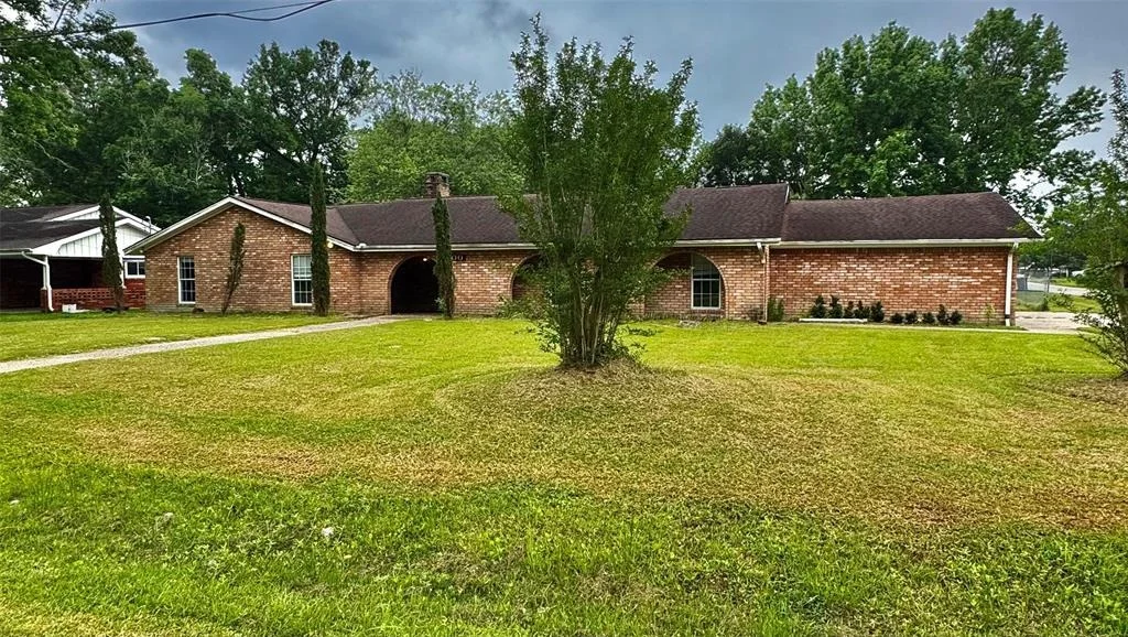 Photo of 200 Greenwood Drive