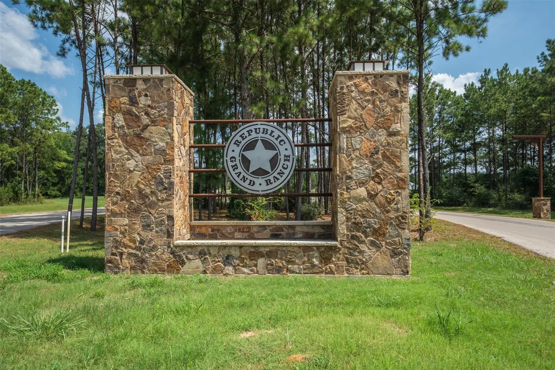 Photo of 11709 Grand North Road