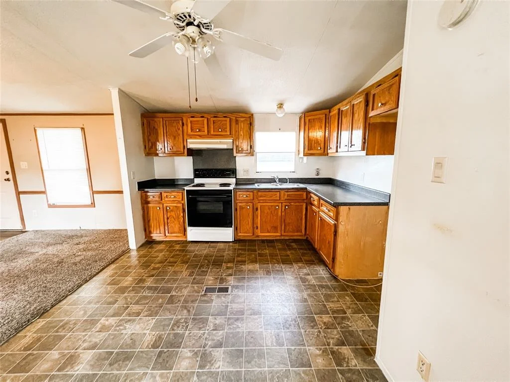 Photo of 16889 W Hammon