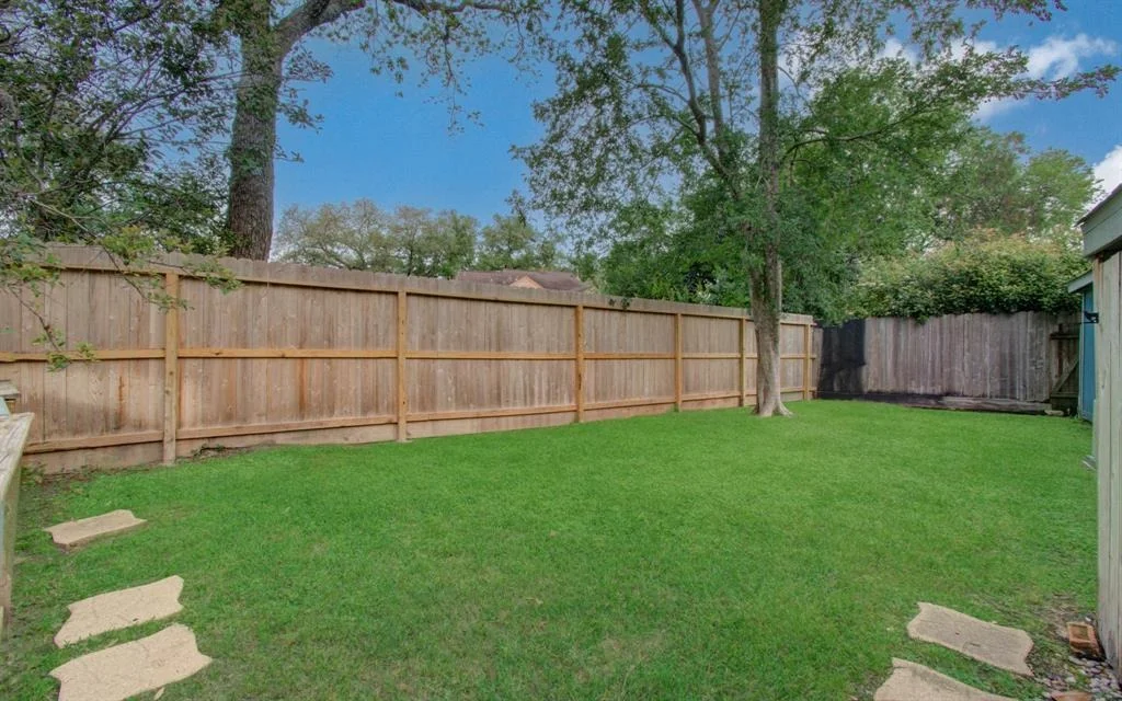 Photo of 1802 Warwickshire Drive
