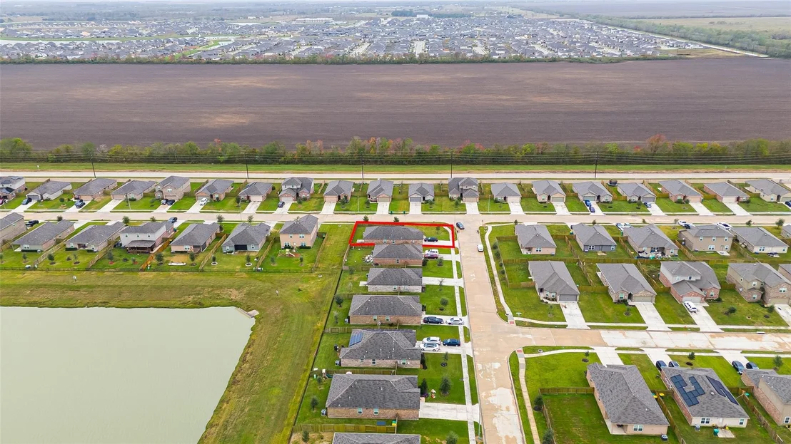 Photo of 9915 Garnet Grove Drive