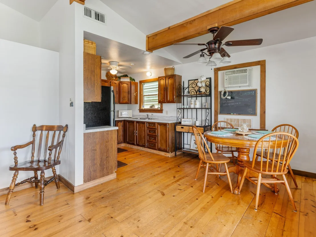 Photo of 1225 Private Road 652