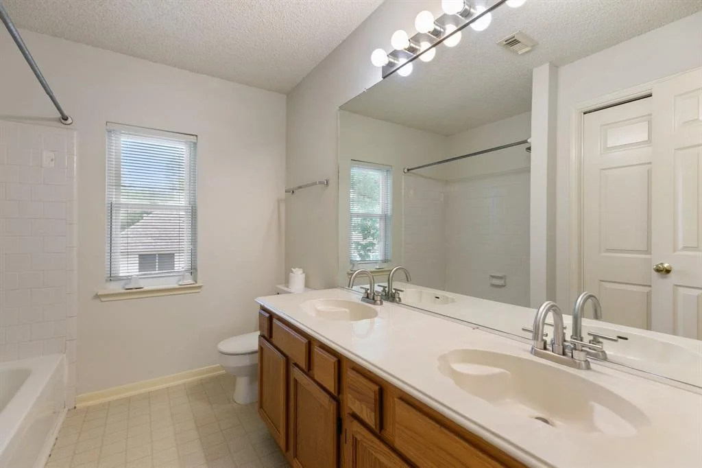 Photo of 10210 Elk Point Lane