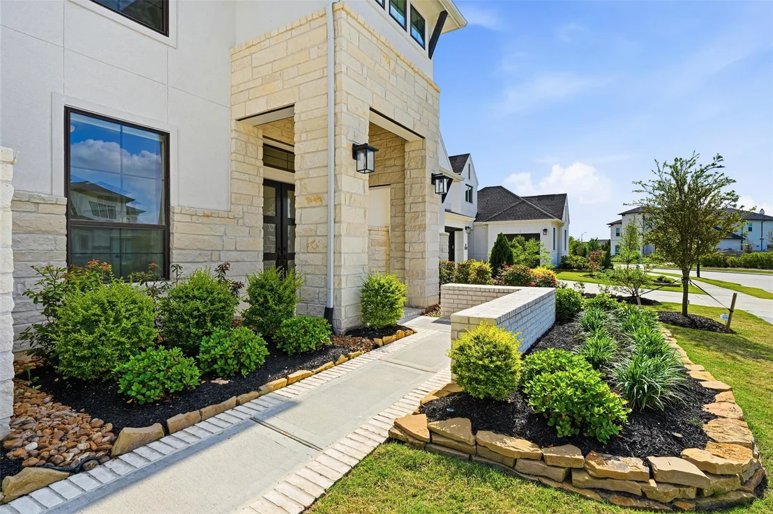 Photo of 10926 White Mangrove Drive