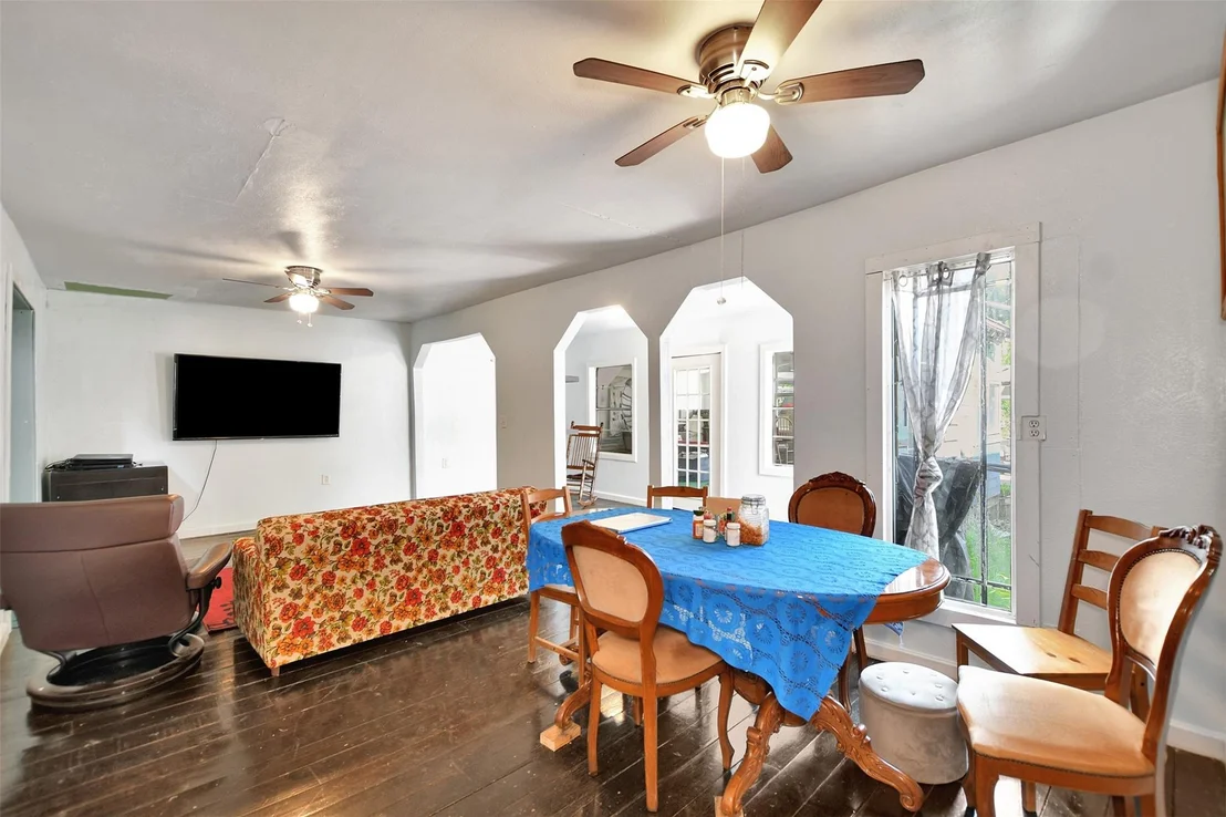 Photo of 4422 Shelton Road