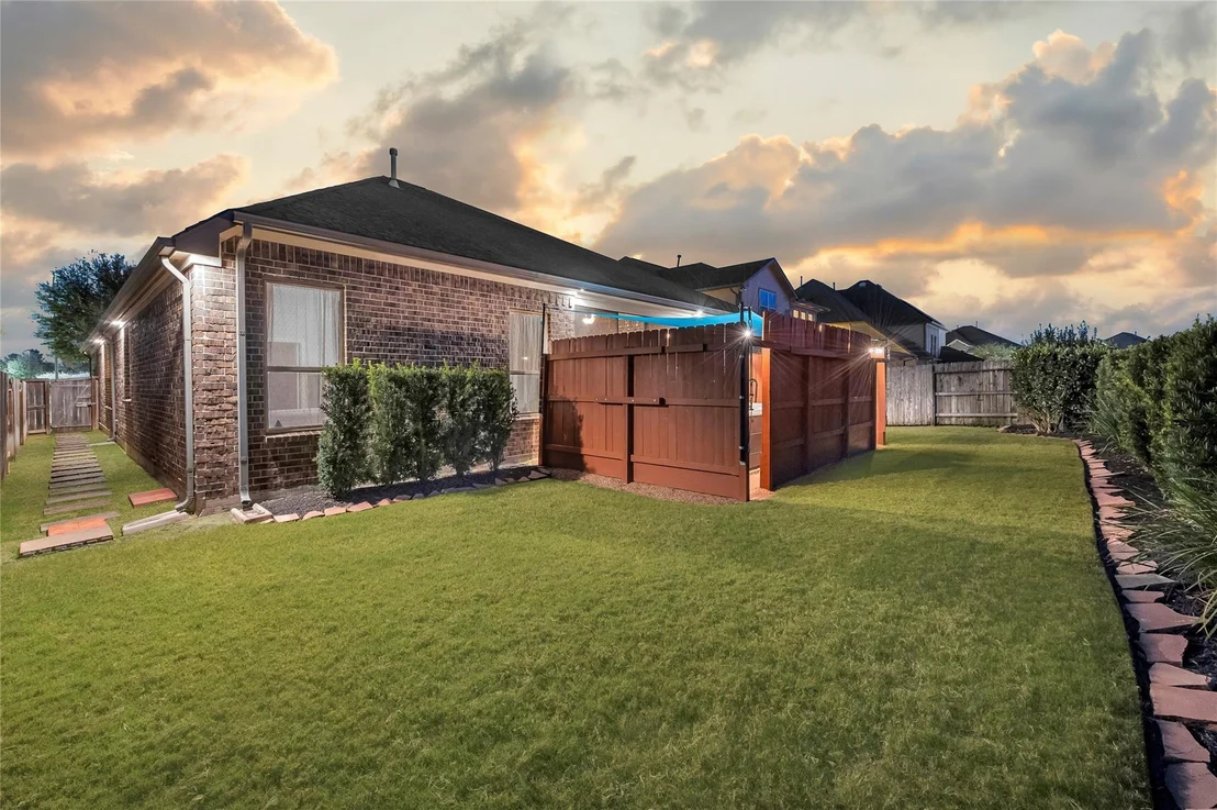 Photo of 9619 Hideaway Green Drive