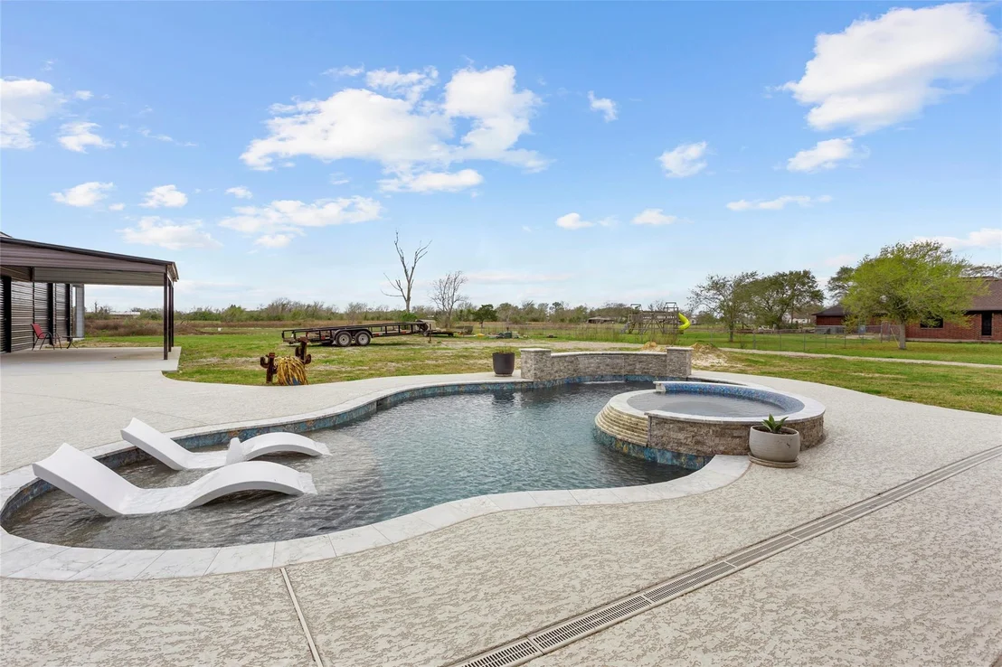Photo of 7634 Highland Road