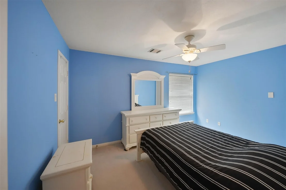 Photo of 49 N Greenvine Circle