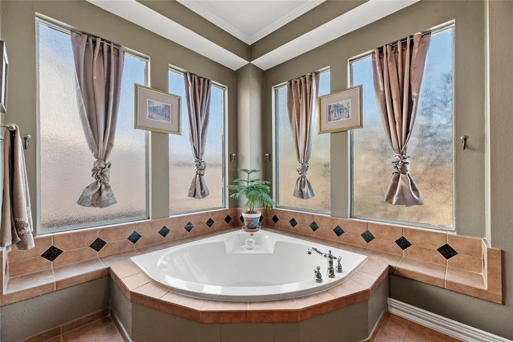 Photo of 1111 Lake Grayson Drive