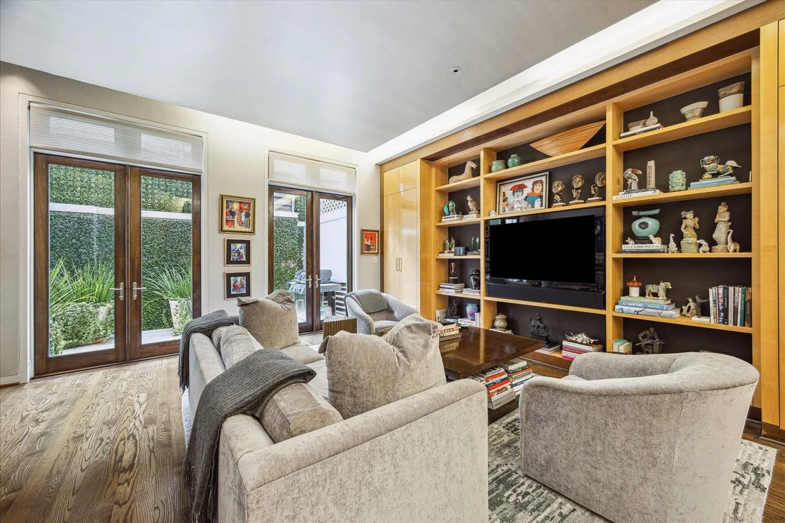 Photo of 20 Eaton Square