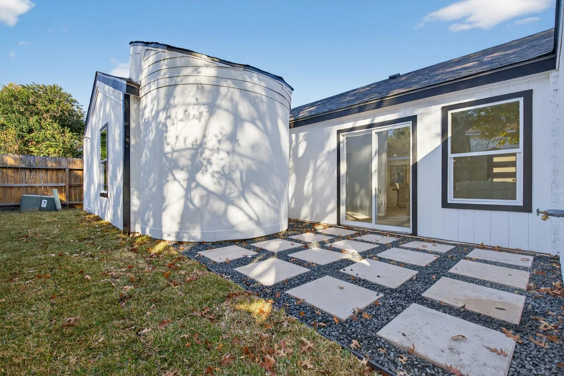 Photo of 6207 Rollingbrook Drive