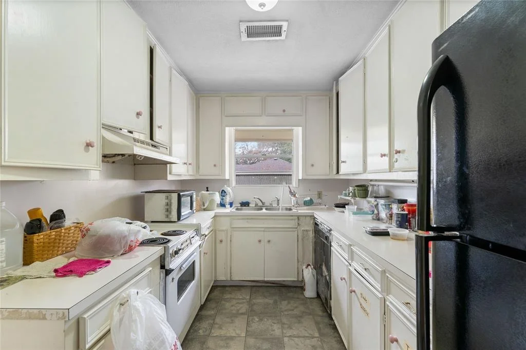 Photo of 3007 W Davis Street