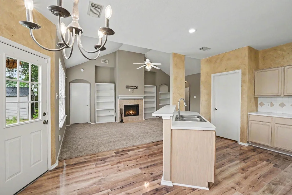 Photo of 1311 Coppercrest Drive