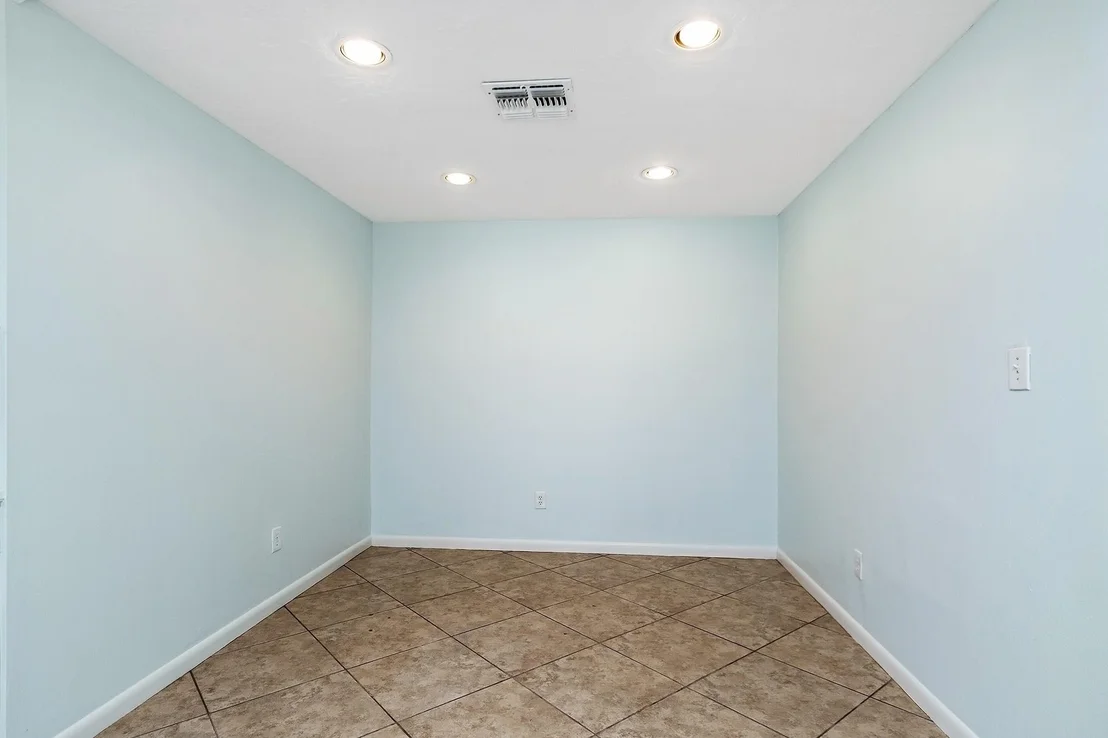 Photo of 5511 Greentree Drive Drive
