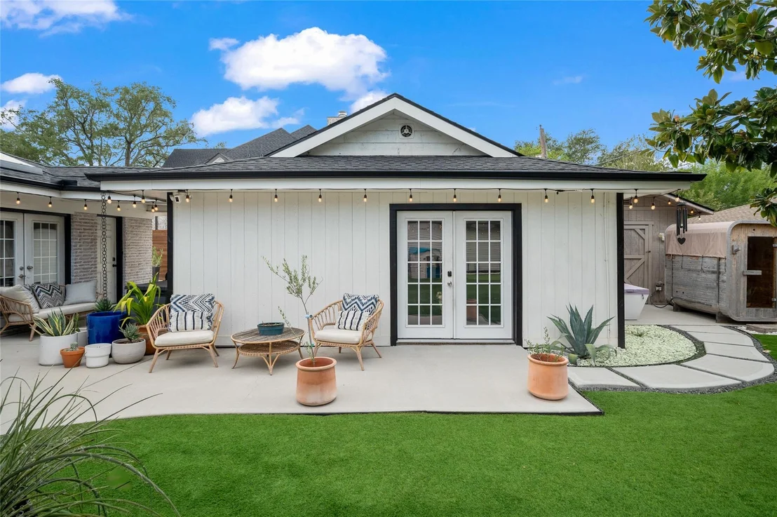 Photo of 10622 Riverview Drive