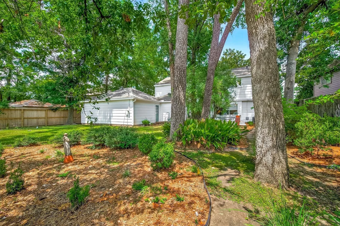 Photo of 3911 Highpines Drive
