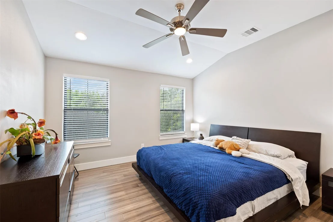 Photo of 2928 Suffolk Drive