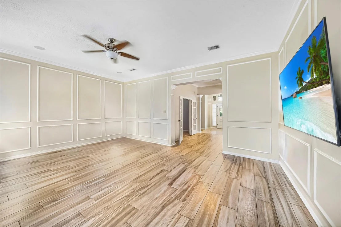 Photo of 15914 Meadowside Drive
