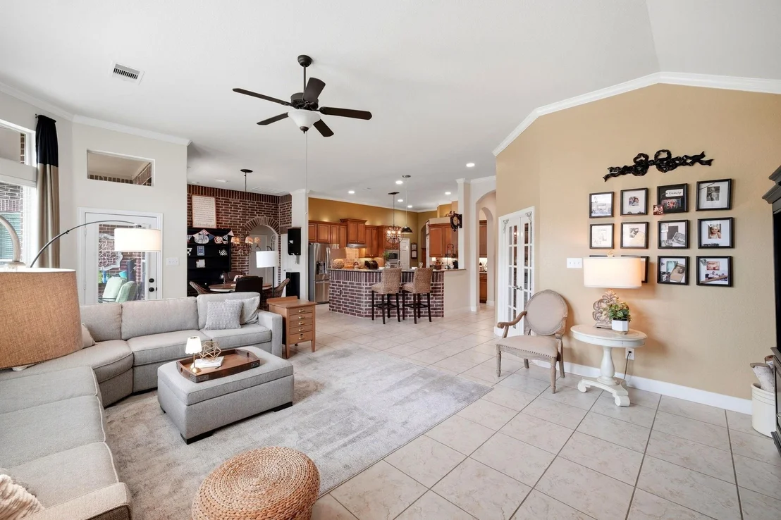 Photo of 25910 Northcrest Drive