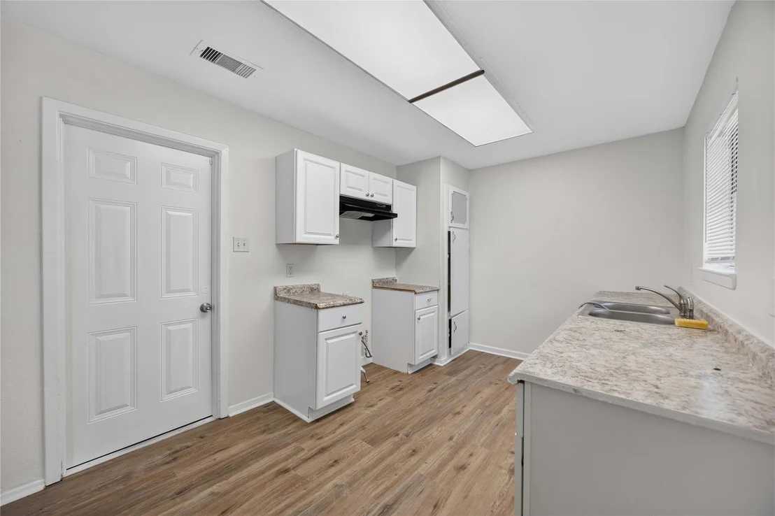 Photo of 5114 Heatherbrook Drive