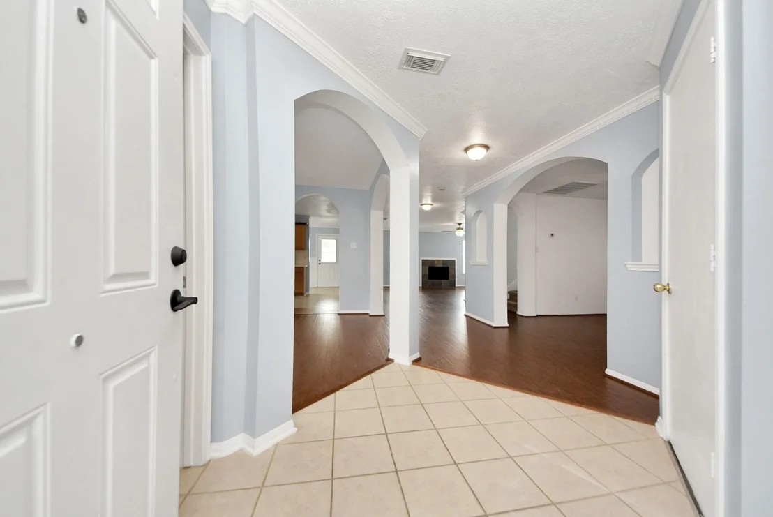 Photo of 7238 Foxshadows Lane