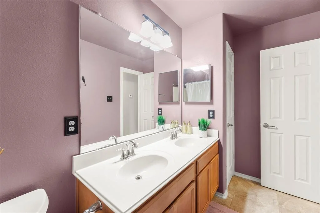 Photo of 24930 Lakecrest Manor Drive